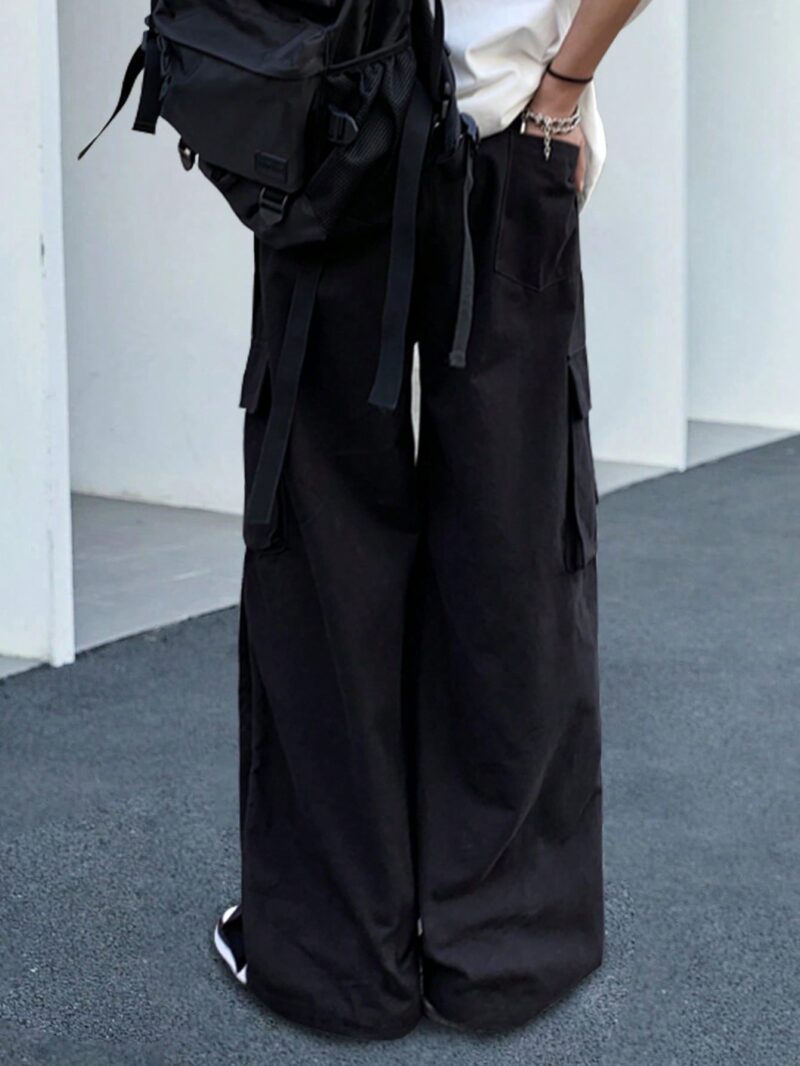 Bowie Black Oversized Silver Buttoned Cargo Pants - Image 3