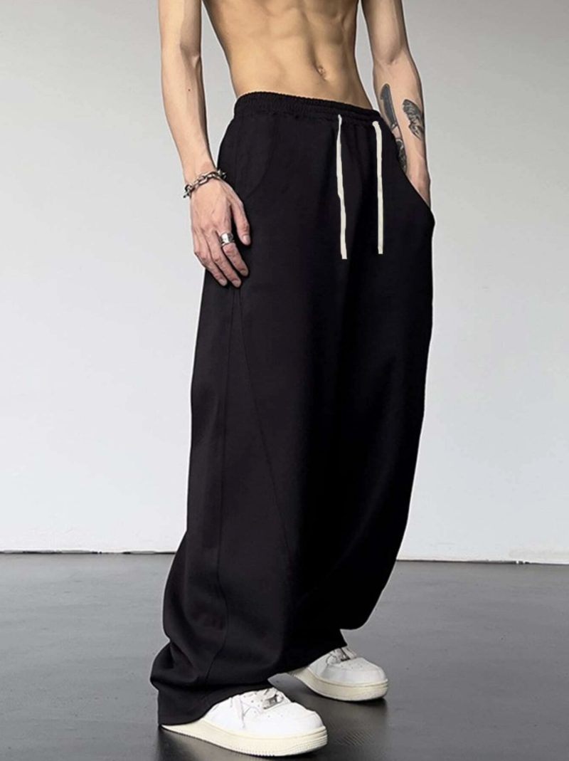 Jerqo Black Oversized Cargo Pants - Image 3