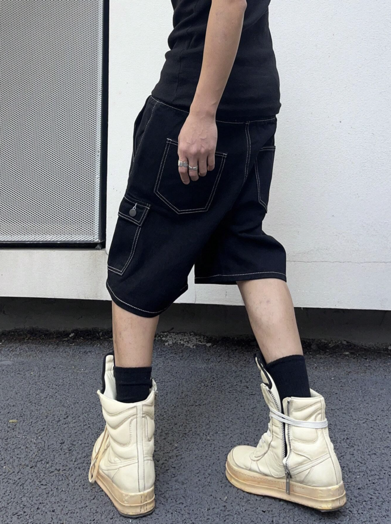Albert Black Contrast Stitch Cargo Shorts - Image 6