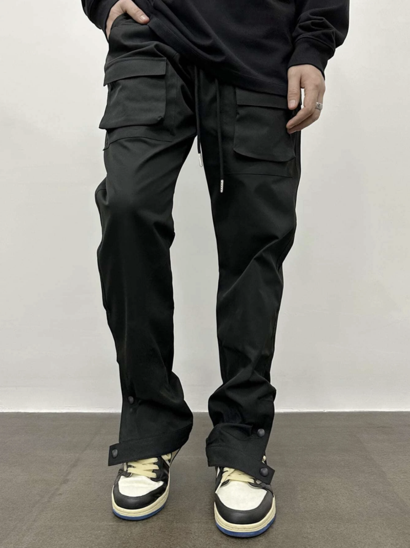 Zeus Black Flap Pocket Snap Button Cargo Pants