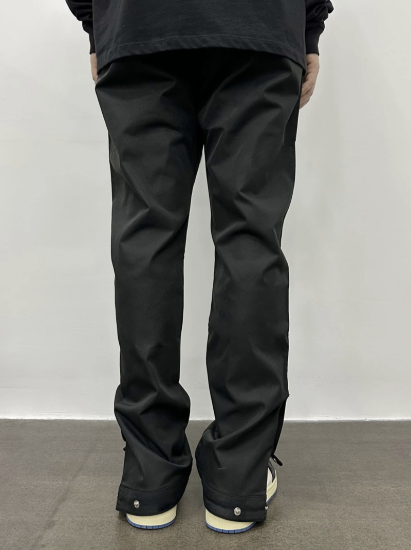 Zeus Black Flap Pocket Snap Button Cargo Pants - Image 3