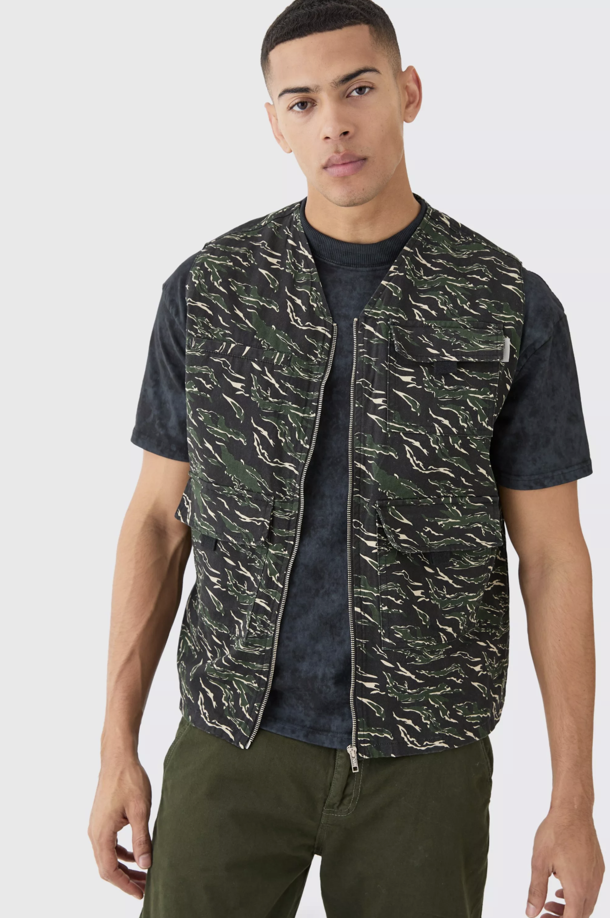 Archie Camo Print Utility Vest