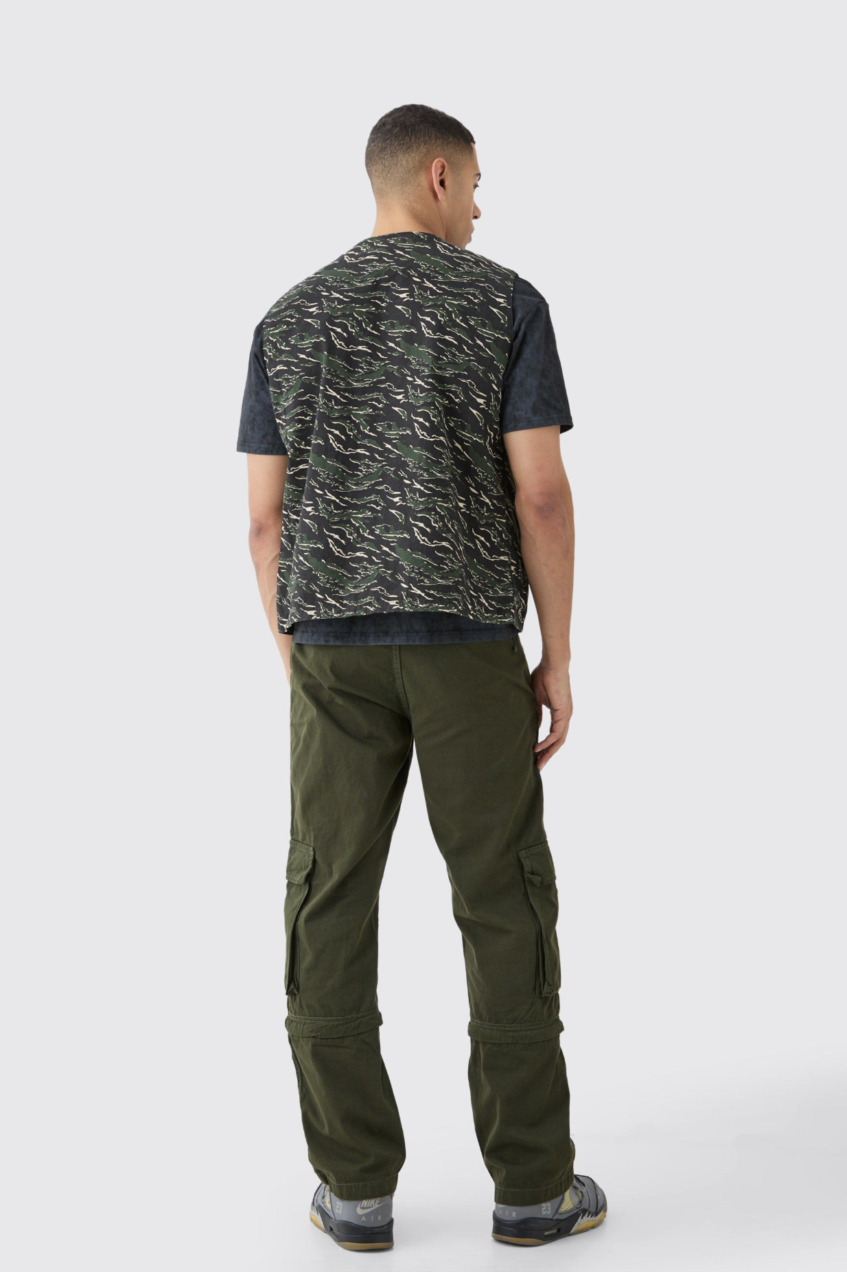 Archie Camo Print Utility Vest - Image 2