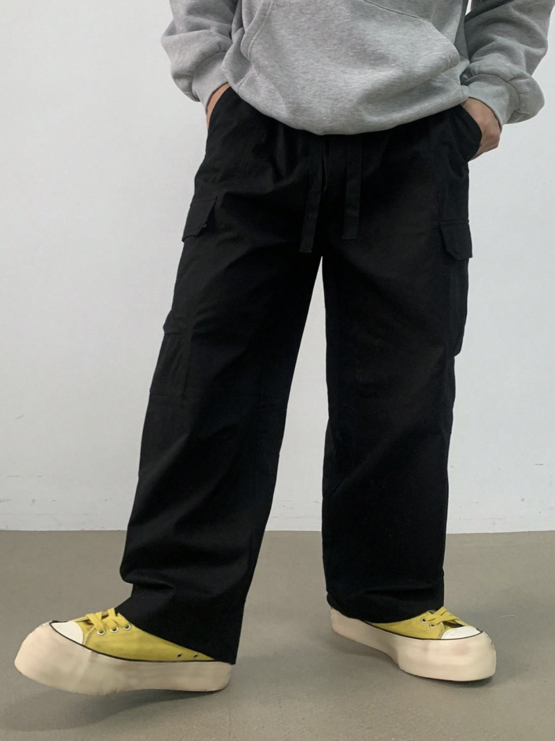 Darrel Black Relaxed Fit Cargo Pants