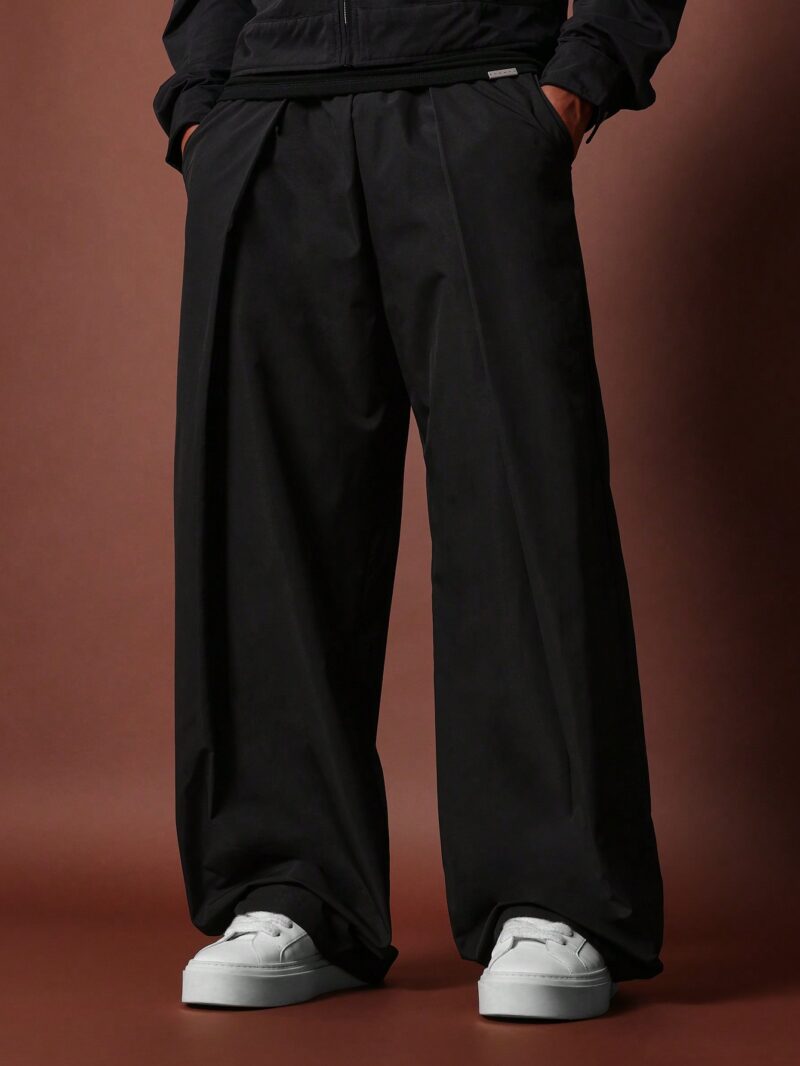 Claeb Black Pleated Relaxed Fit Pants
