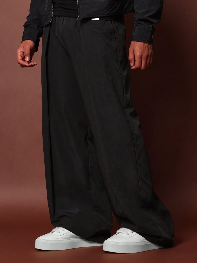 Claeb Black Pleated Relaxed Fit Pants - Image 2