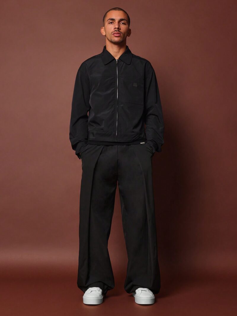 Claeb Black Pleated Relaxed Fit Pants - Image 3
