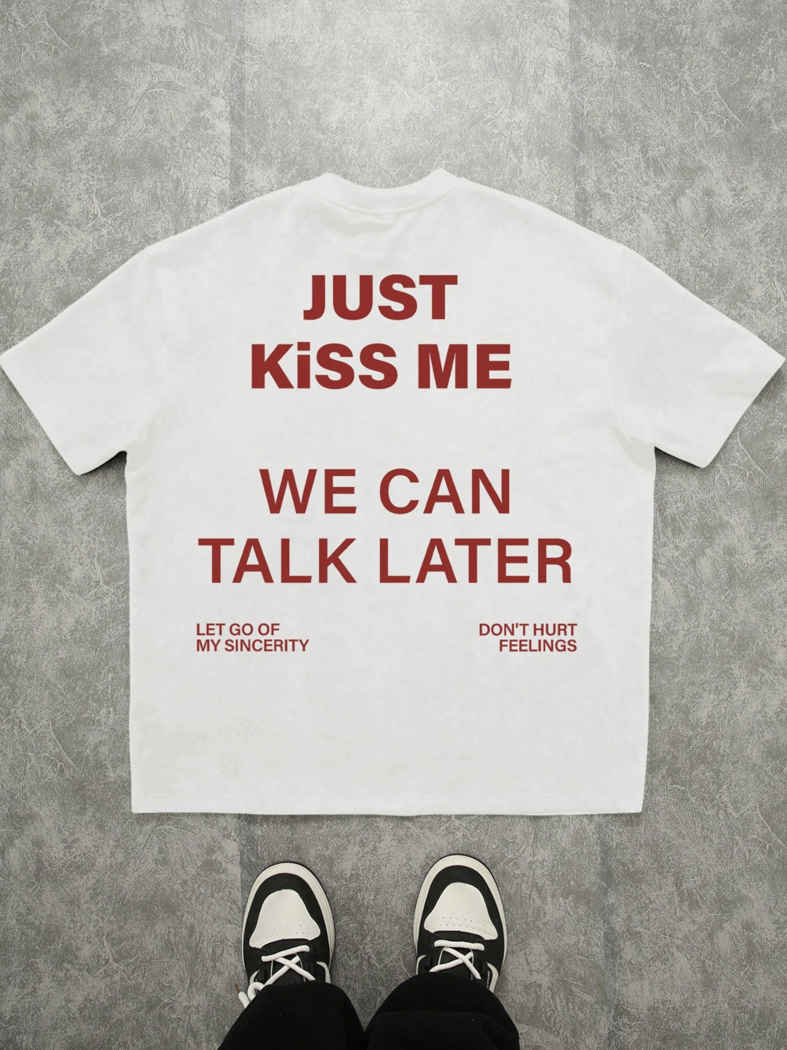 Kiss Me Print White Relaxed Fit Tshirt